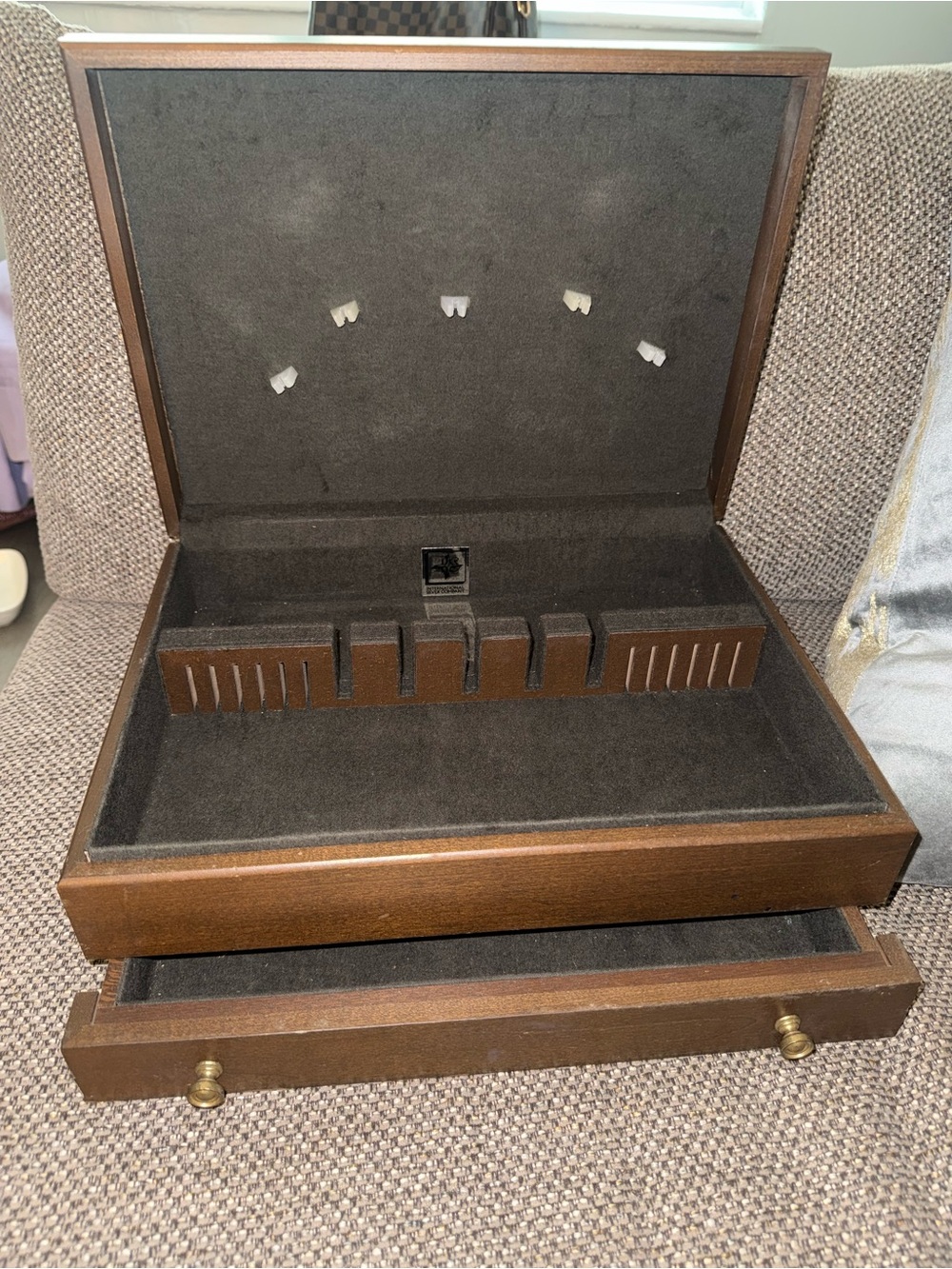 Wood International Silver Co Box